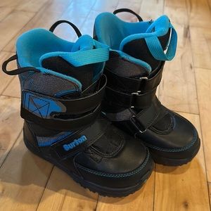 New Burton Grom Snowboard Boots, 13c